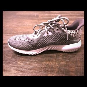 Alhpabounce EM Shoes size 9 grey/grey/running
